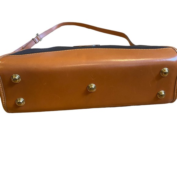 Dooney & Bourke 2 Duck Black Tan All Weather Leather Crossbody Bag - Picture 7 of 15